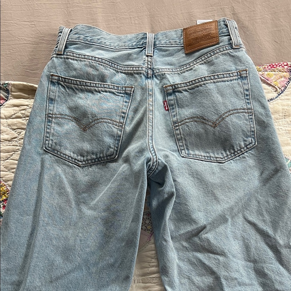Levi’s baggy dad jeans size 25